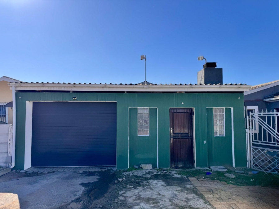 2 Bedroom Property for Sale in Phoenix Western Cape